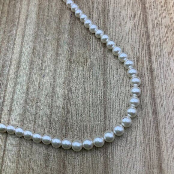 Napier Vintage Faux Pearl Single Strand Choker Gold Tone Necklace - Picture 1 of 7